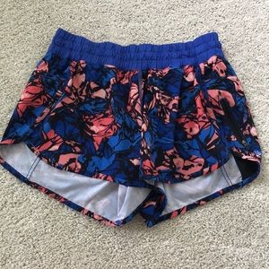 Lululemon Tracker Short. Size 10. Like new